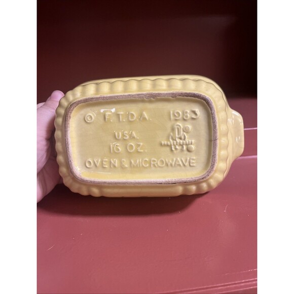 VINTAGE 1983 Pfaltzgraff 16 Ounce Casserole Baking Dish Floral Butter Yellow - Picture 6 of 6